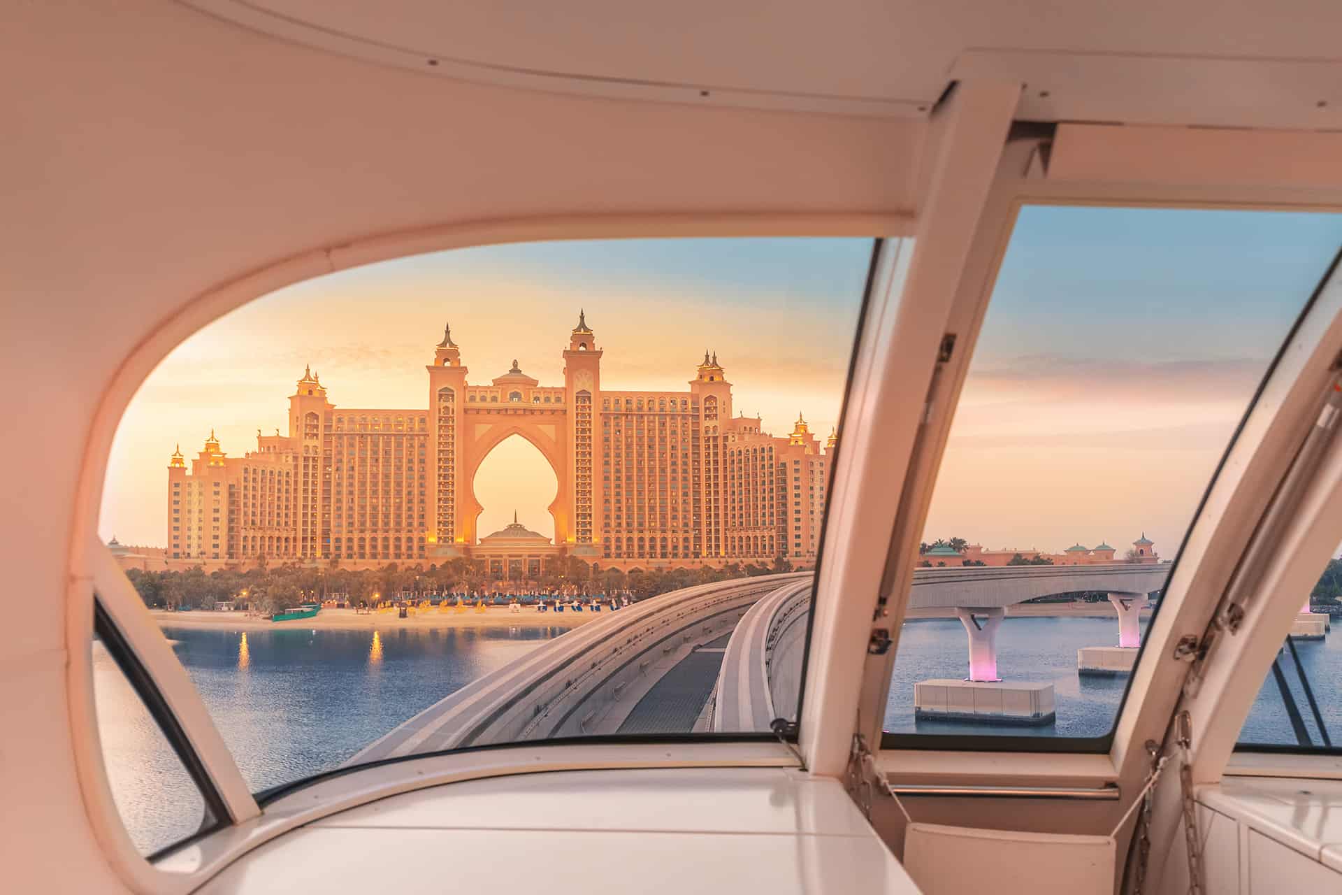 monorail dubai atlantis the palm monorail dubai atlantis the palm