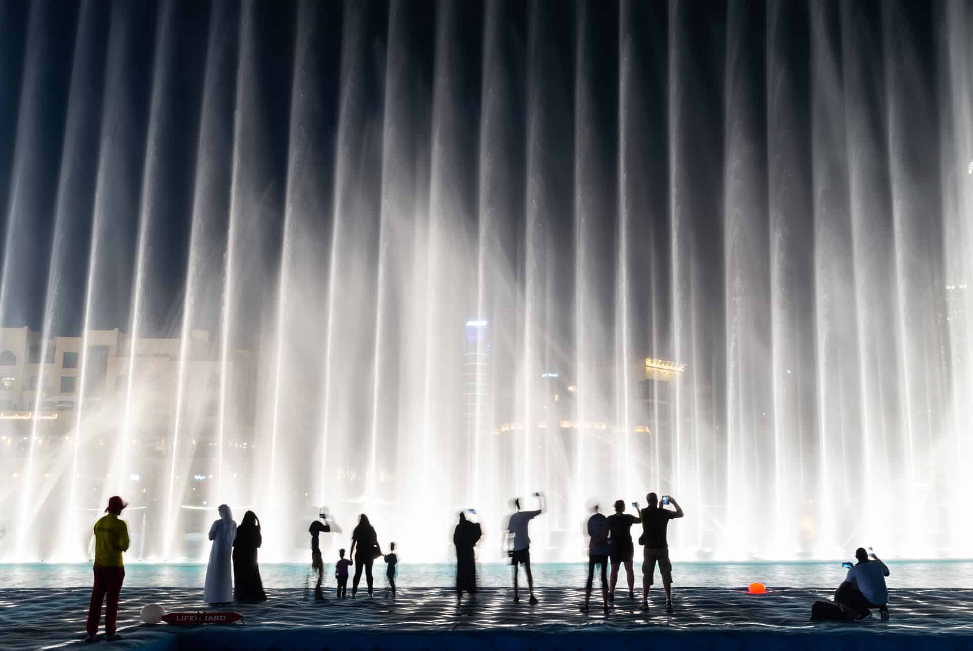 dubai fountain boardwalk dubai fountain boardwalk